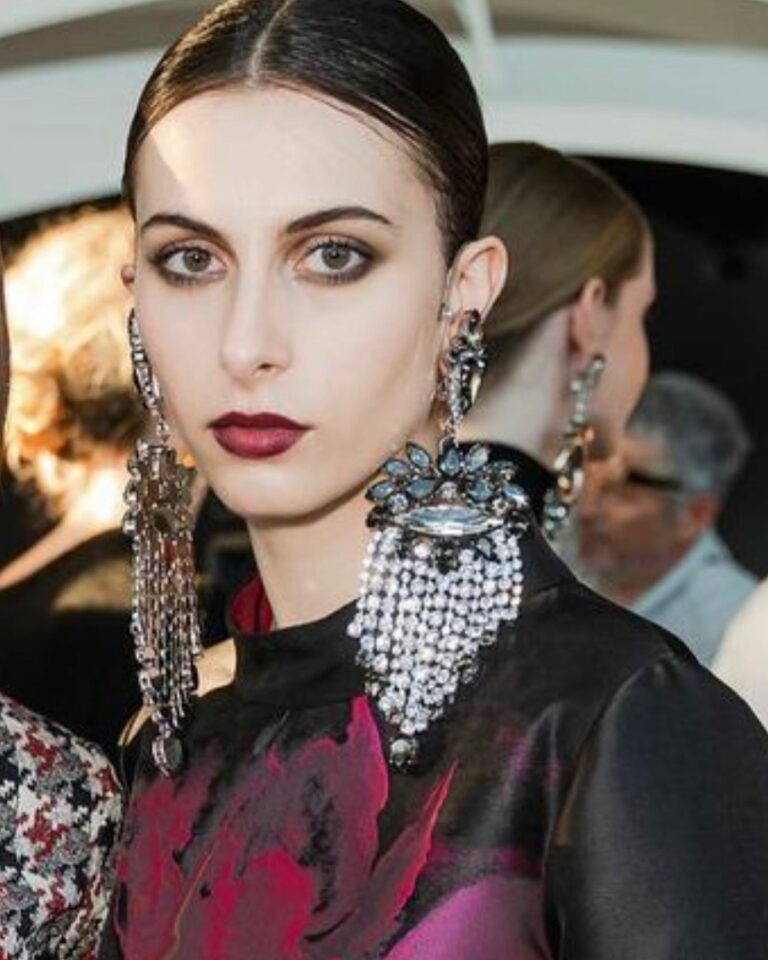 358639250 819538782863668 2510816782706389137 n 768x960