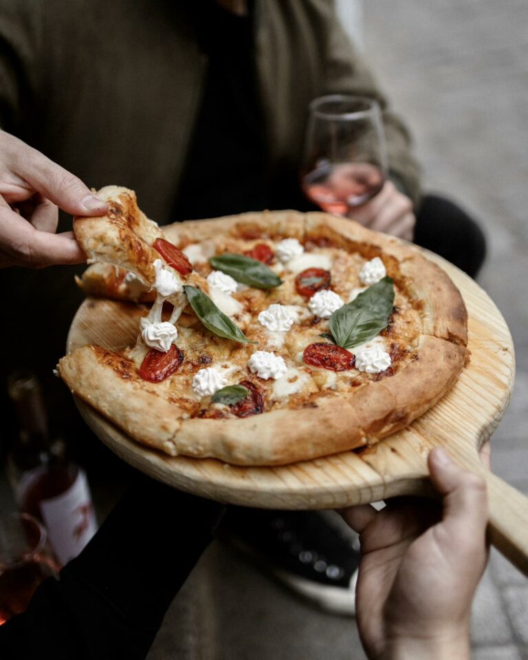 375223239 824885082661669 2395437227490097449 n 768x960