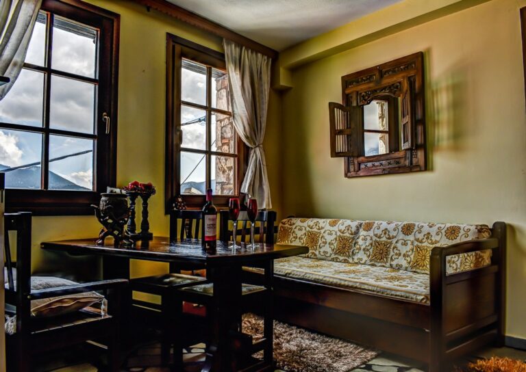 161.00800.20181123032818 768x544