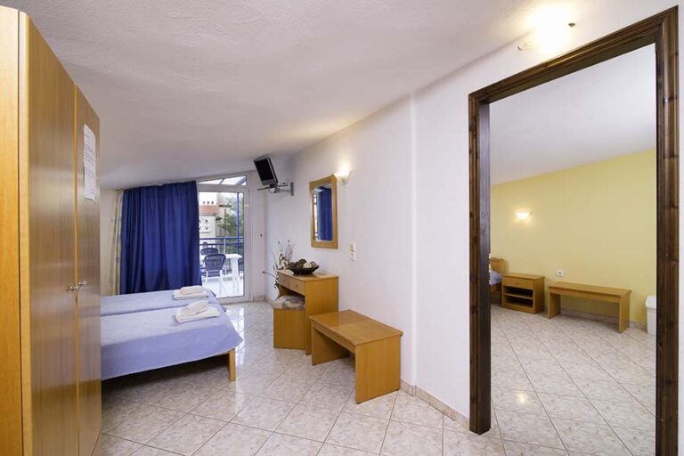 1676017630 563 768x512