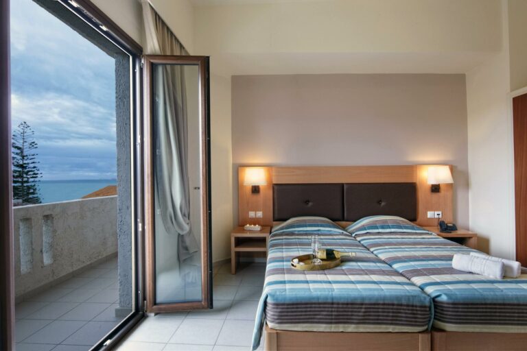 18121856 1464646276929393 5026602721627692397 o 768x512