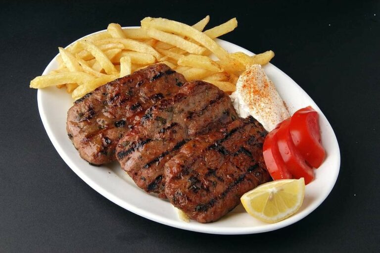 276162235 181004947585022 955270036116543841 n 768x511