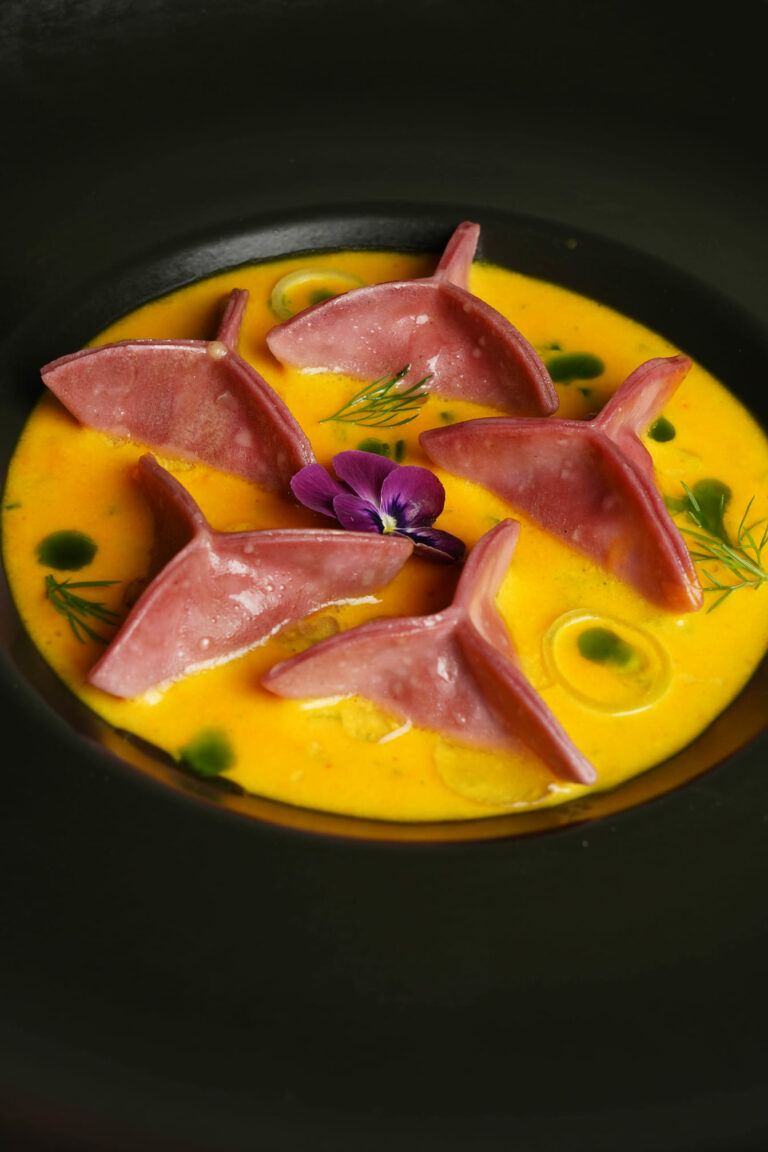 289238553 1429193370931613 8574826773714210249 n 768x1152