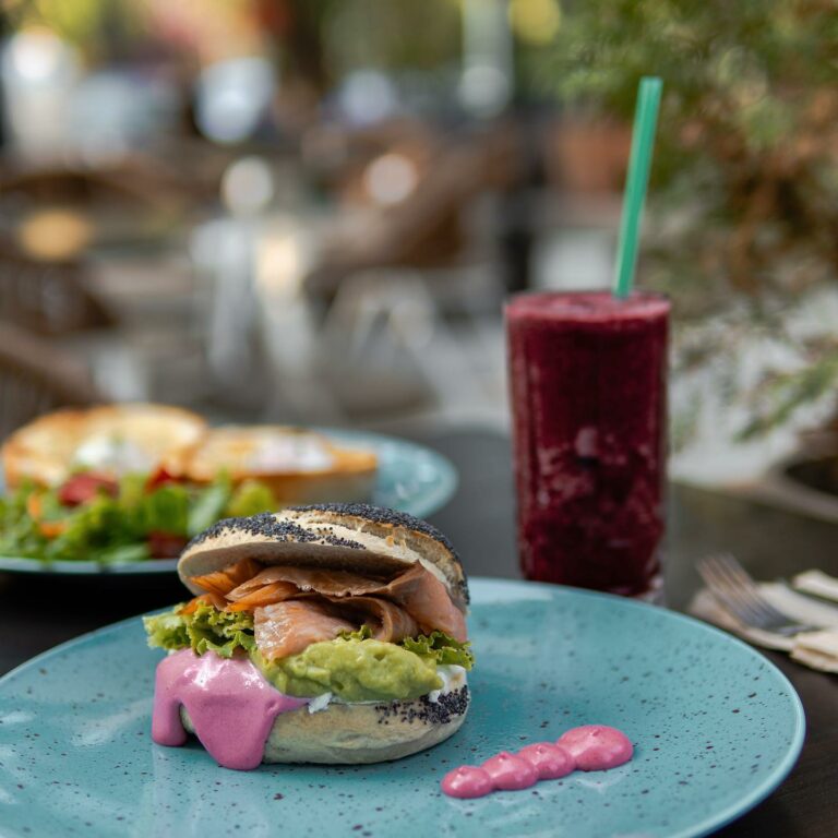 358081047 1009831693684120 6115783689677286896 n 768x768