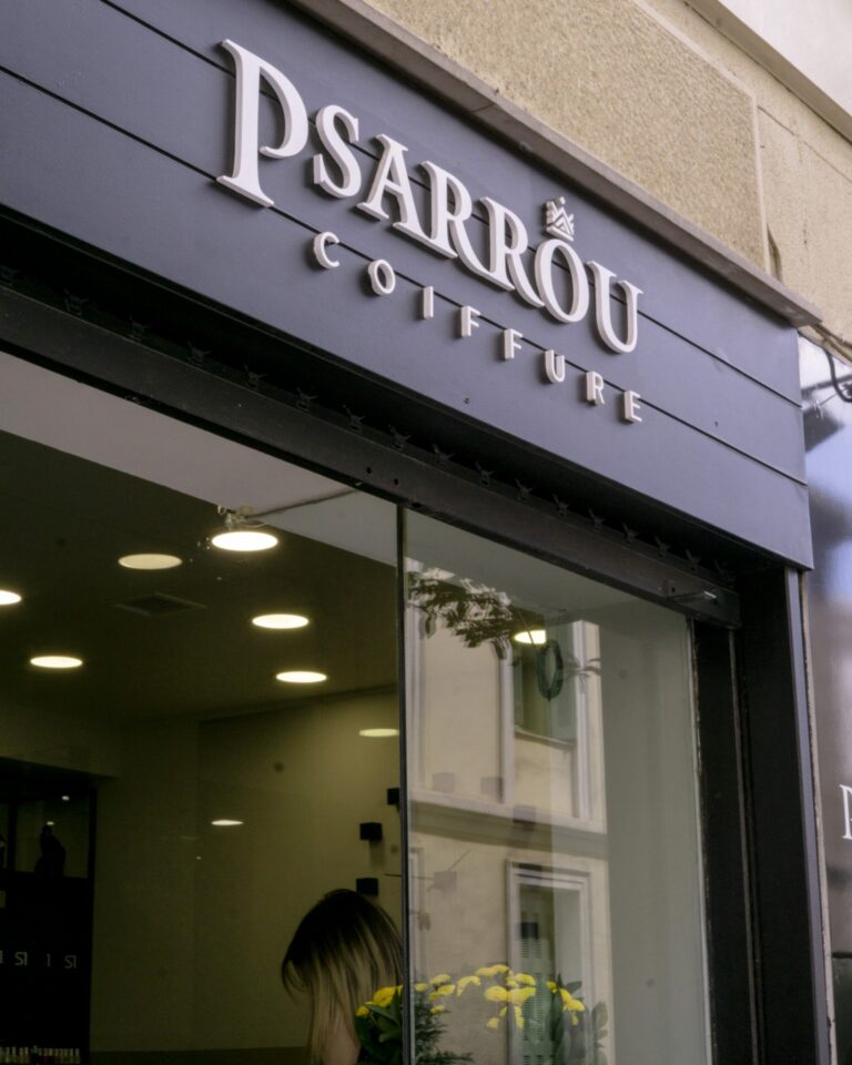 Psarrou Coiffure Kolonaki 5 scaled 1 768x960