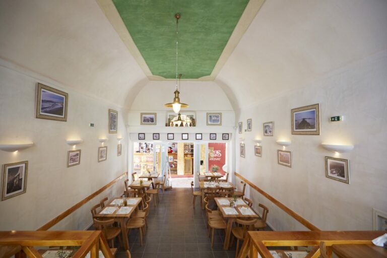 elia restaurant  ELEF7132 e1468305963572 768x512