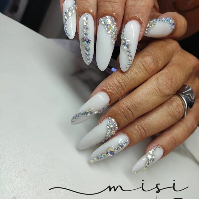 376676349 642988867979011 2899662080611466713 n 768x770