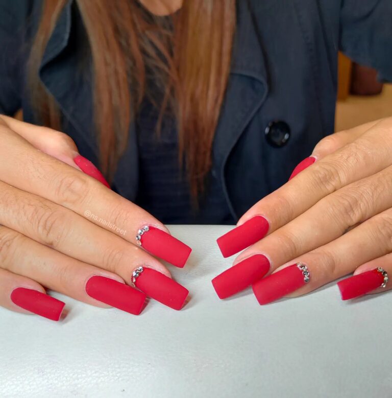 395289058 848596777059110 4810946906076965060 n 768x779