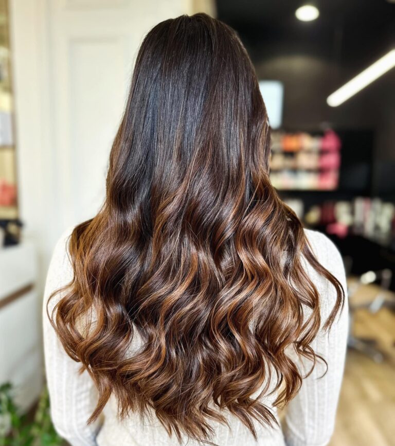 406018205 852735233519961 8662369723869737606 n 768x867