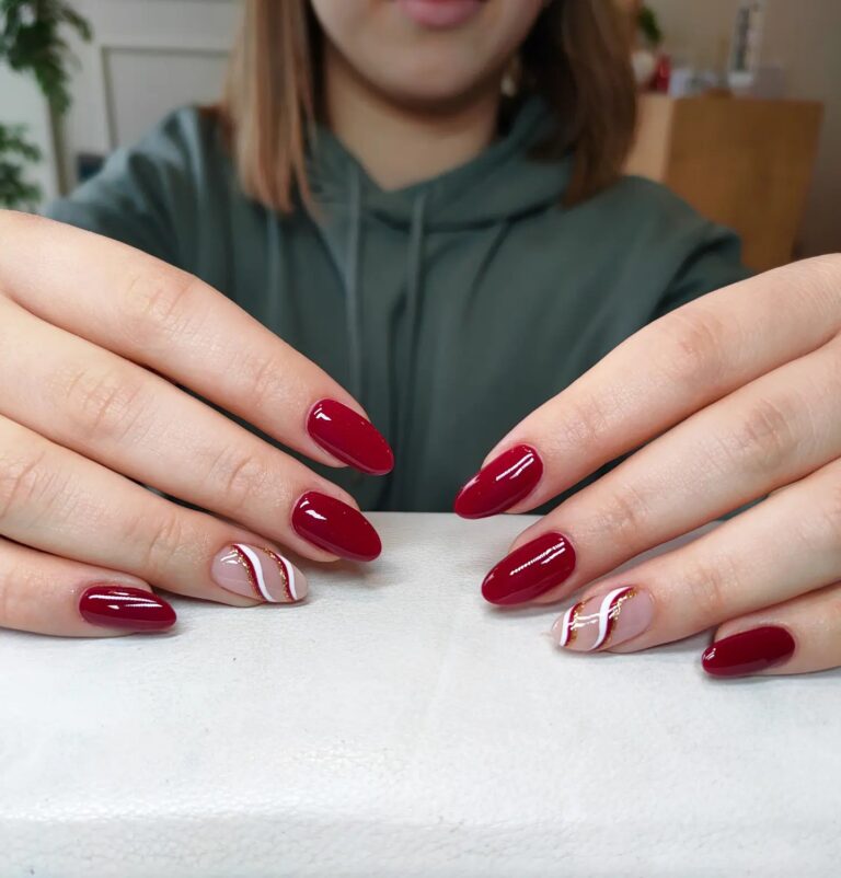 409917921 873356757916445 1082608993310862141 n 768x802