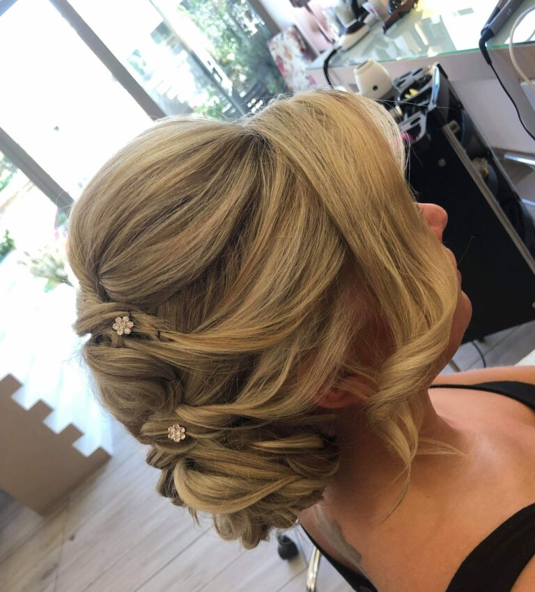 71226848 2374957082623420 7205858587472560128 n 768x851