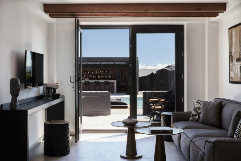 drz santanna luxury suites 0076 scaled 1 768x512