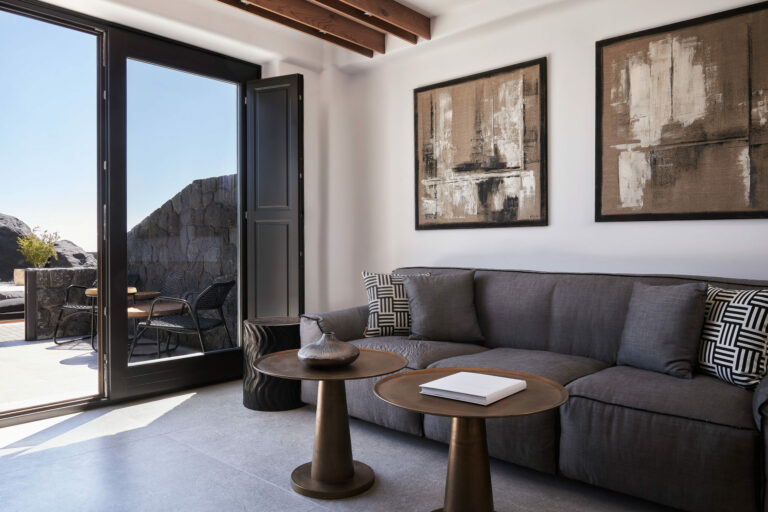 drz santanna luxury suites 0096 scaled 1 768x512