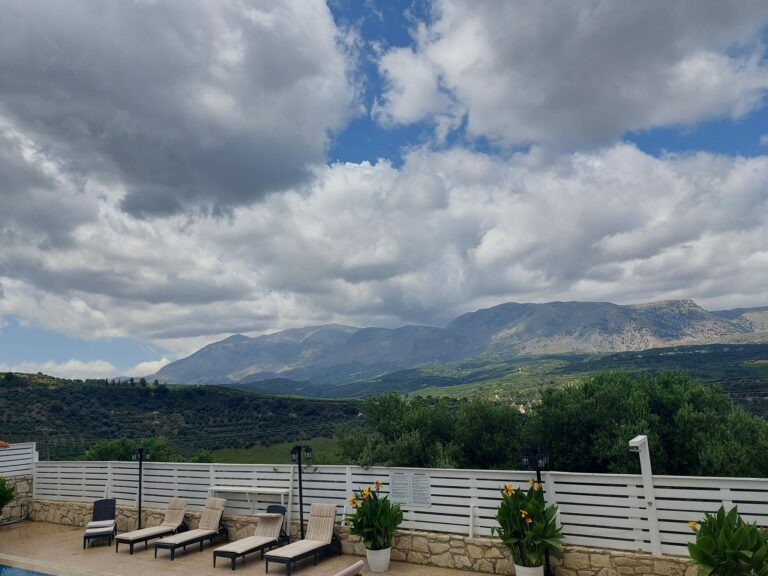 355001931 728520472610176 763872456524475745 n 768x576