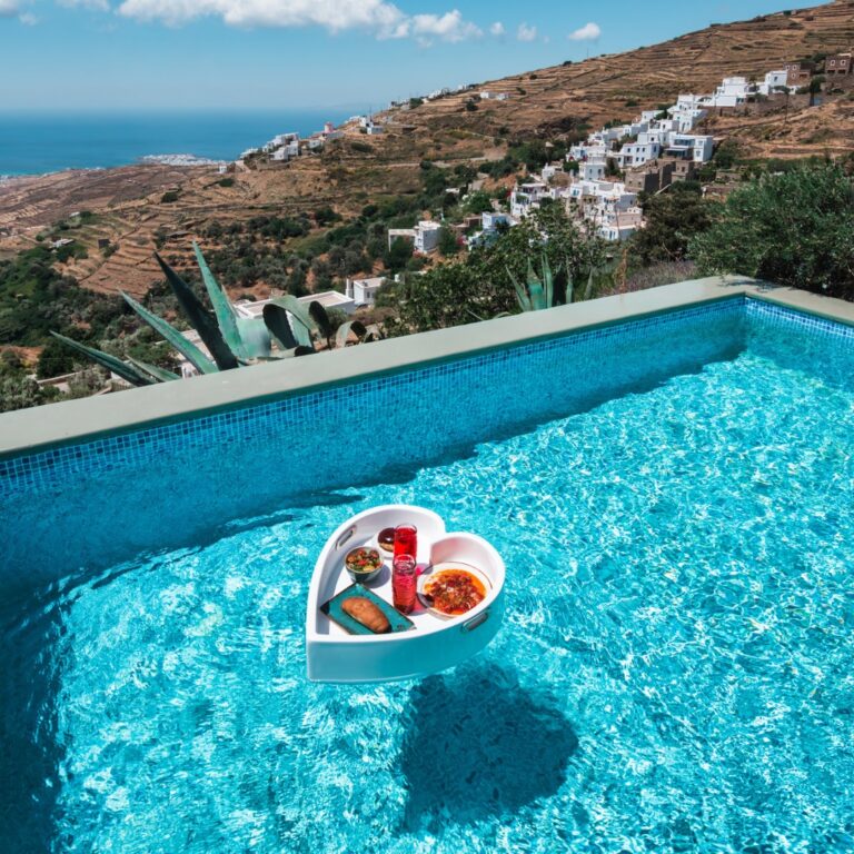 421442887 780529237452722 7690447842370803423 n 768x768