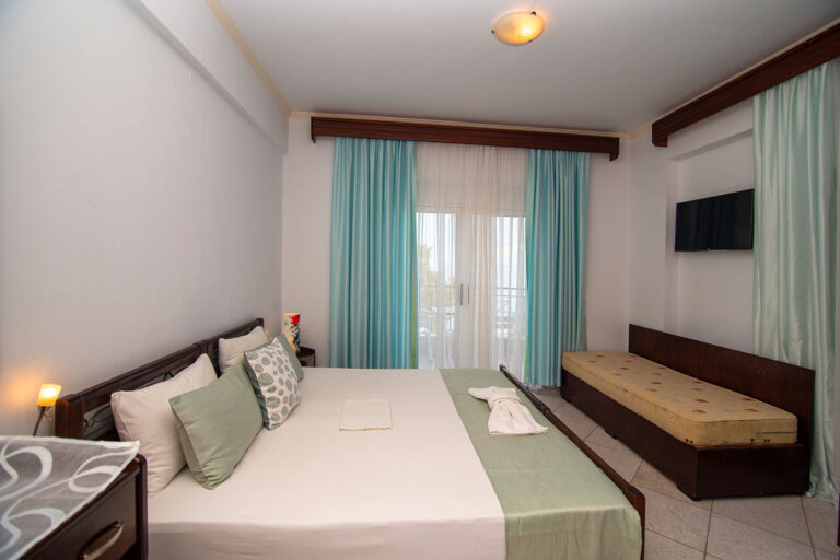 0048381 copy 2 768x512