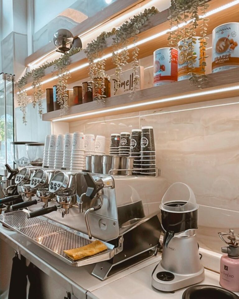 302147262 1267593210678383 244658727371901828 n 824x1030 1 768x960