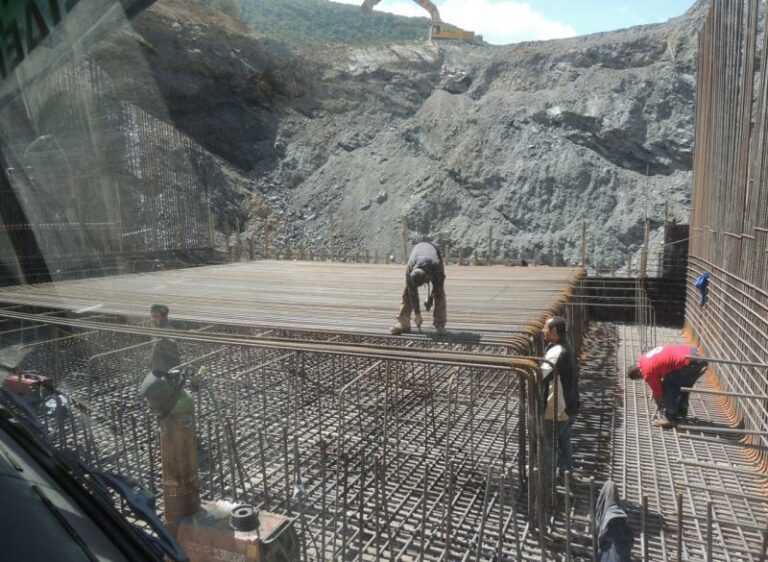 20858 OIKODOMIKA YLIKA Afoi A Dimitrakopoyloy kai Sia OE Domika Ylika Sparti Lakonia Sidera Mpeton Sparti Emporia Epexergasia Topothetisi Halyba Oplismenoy Skyrodematos topothetisi sidero 1 768x562