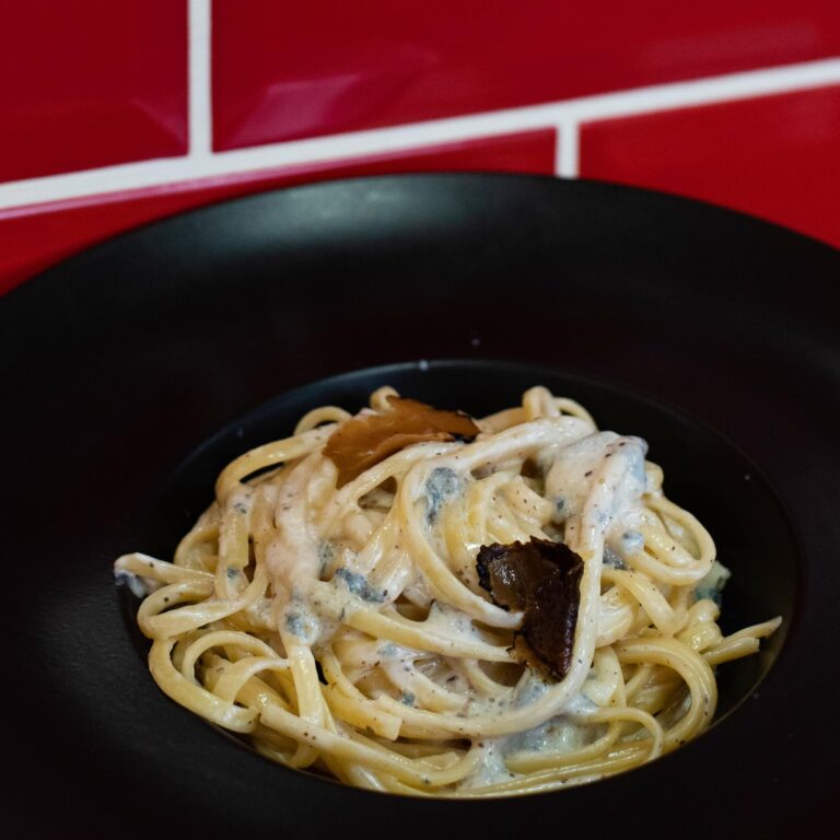 281842818 2138420203003362 2176638436529534191 n 768x768