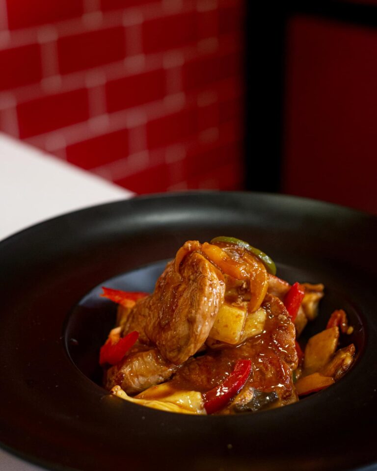 284812620 2148784808633568 3142160100055132457 n 768x960