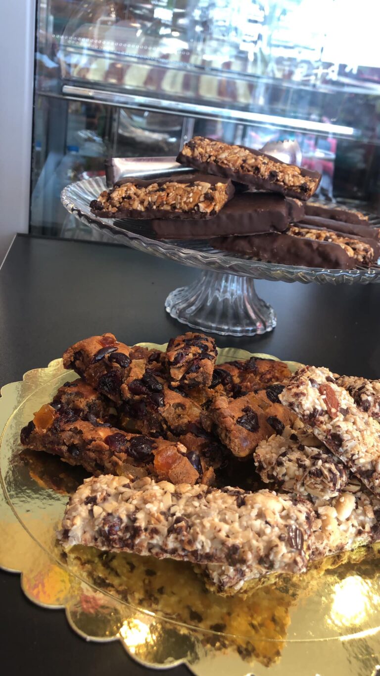 280545372 390802683057674 7196244041834152866 n 768x1365