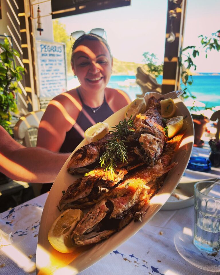 359074039 744963510967402 3214531017840302939 n 768x960