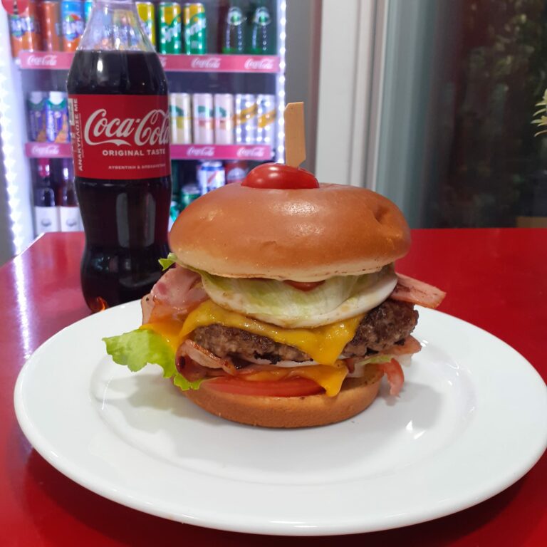 321802335 3357160104602664 4566346740086106458 n 768x768