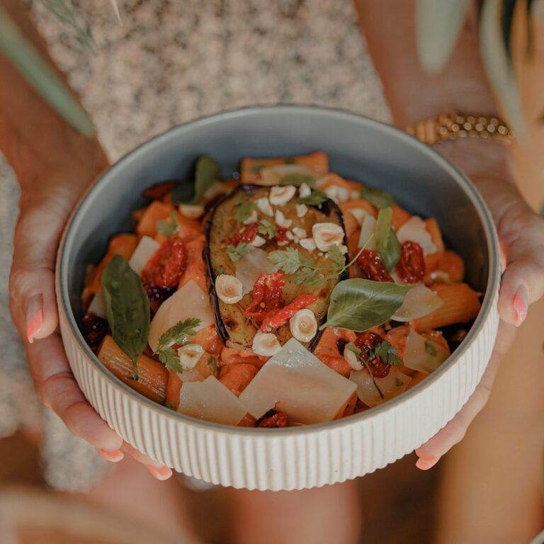 344739263 630842945106723 4499860192028850727 n 768x768