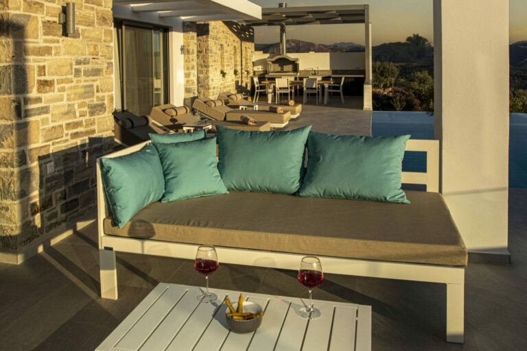 345598385 633897285222492 822667844936733315 n 768x512