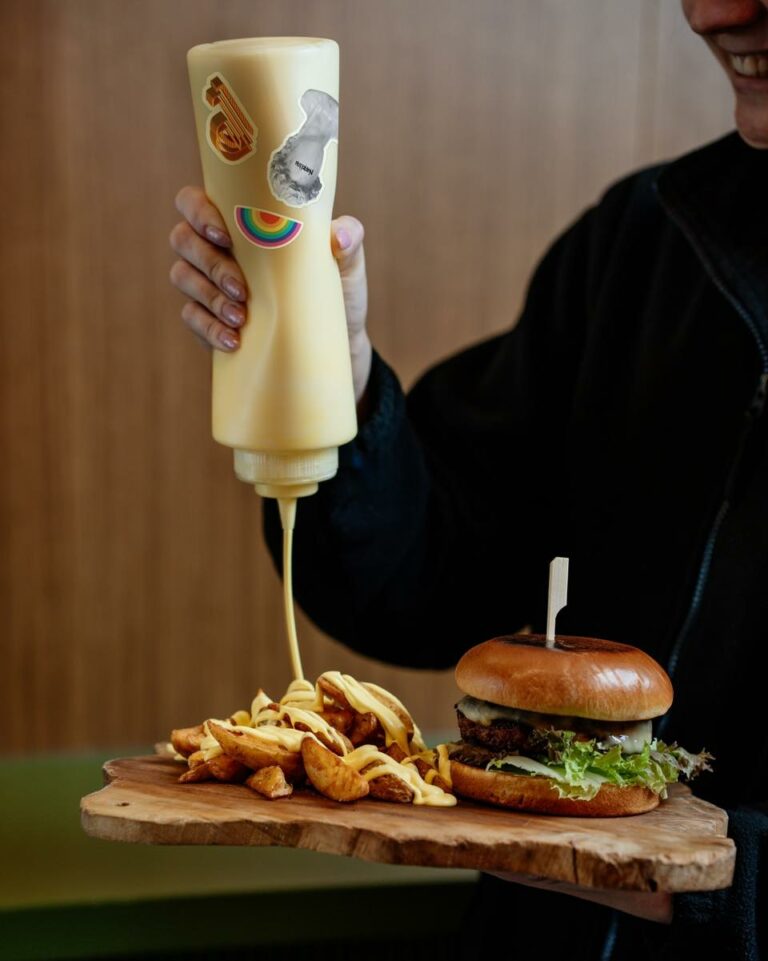 384103077 818521683615353 3226285653167878750 n 768x961