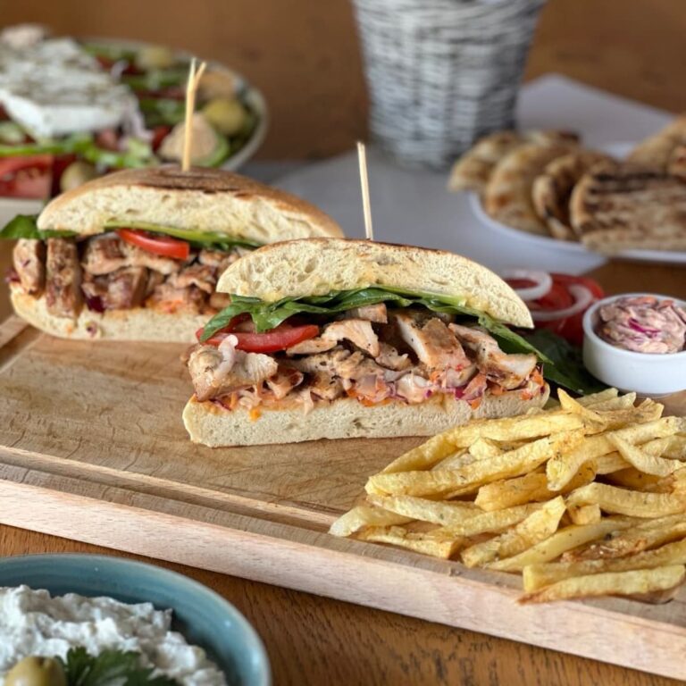 424585130 713900860853062 2178815517386917441 n 768x768