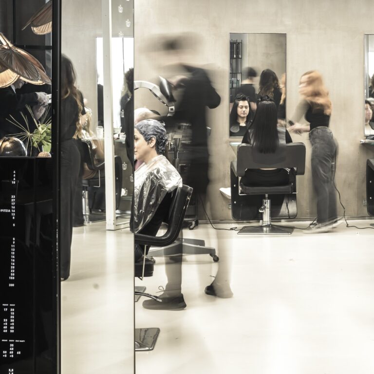 424914953 939236184873583 2199552119463393548 n 768x768