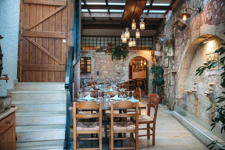 429795353 918781726704997 2283473208122521282 n 768x513