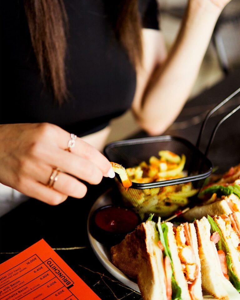 442393238 122131254308245462 924754325530225975 n 768x960