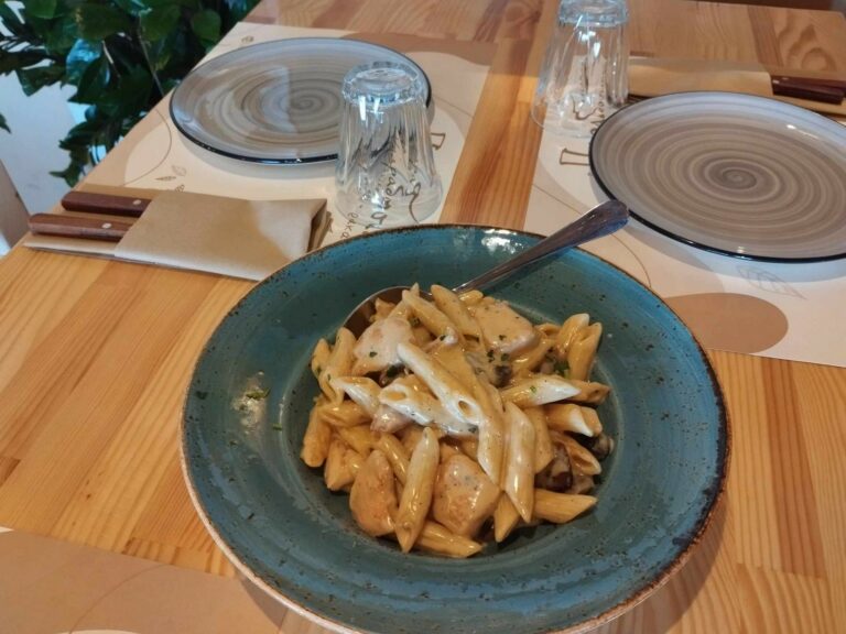 Paradosiako Restaurant Agios Nikolaos 15 768x576