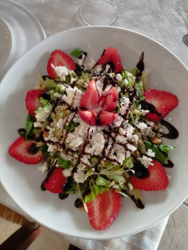 441588256 333565513101414 6334651682585709513 n 768x1020