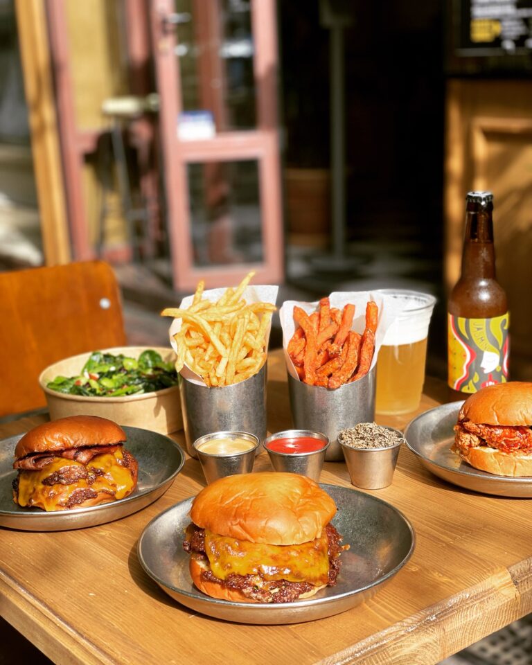 431223837 806759034803344 3302381996912143261 n 768x960