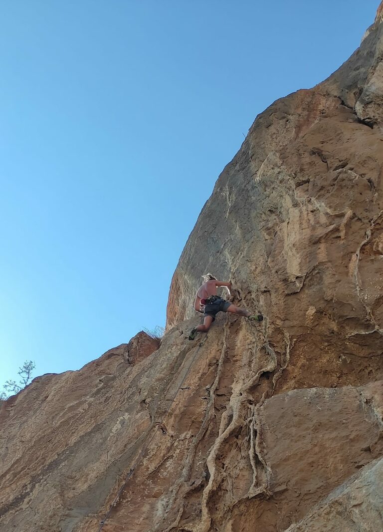 438082718 750302923909267 519714302141201605 n 768x1066