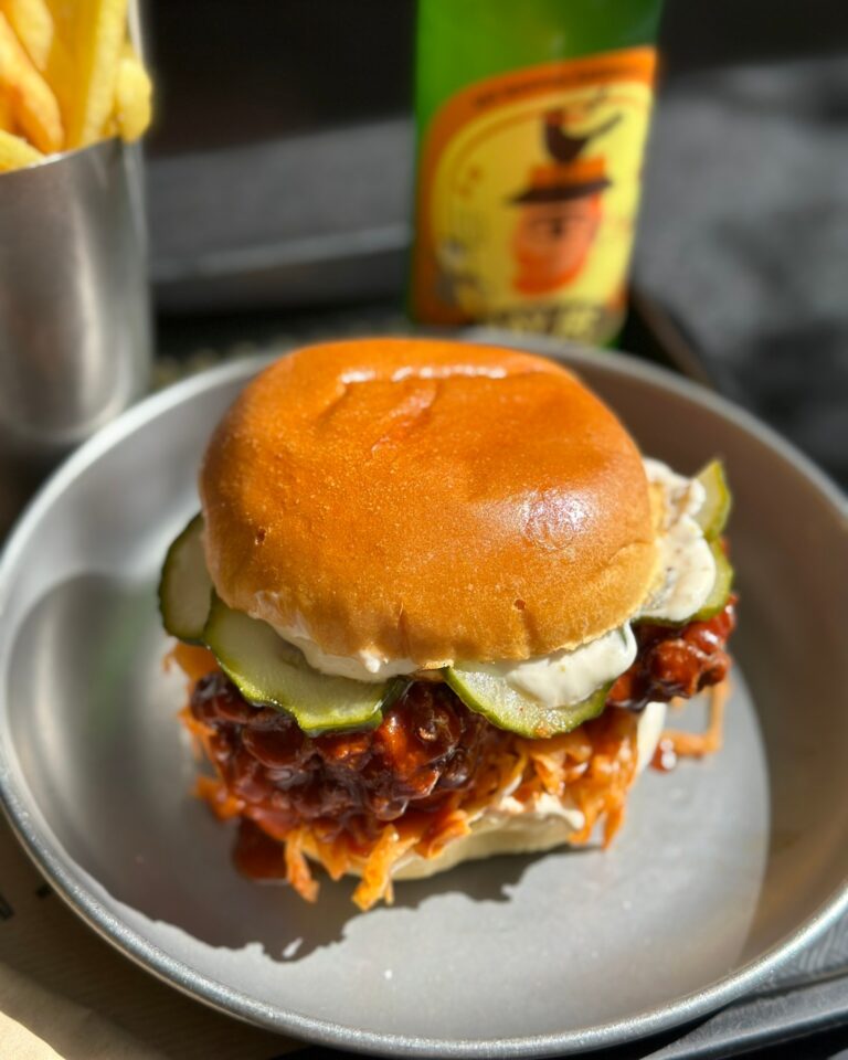 443719738 851018133710767 8838462010514425893 n 768x960