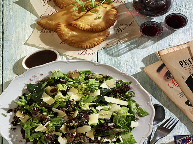 psitopoleio salata spanaki basiliki 768x576