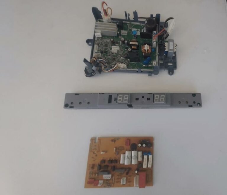 service plaketes 768x660