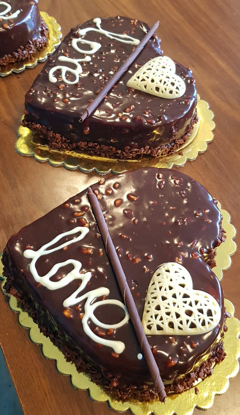 329135283 552115733553739 1617038972410261381 n 768x1325