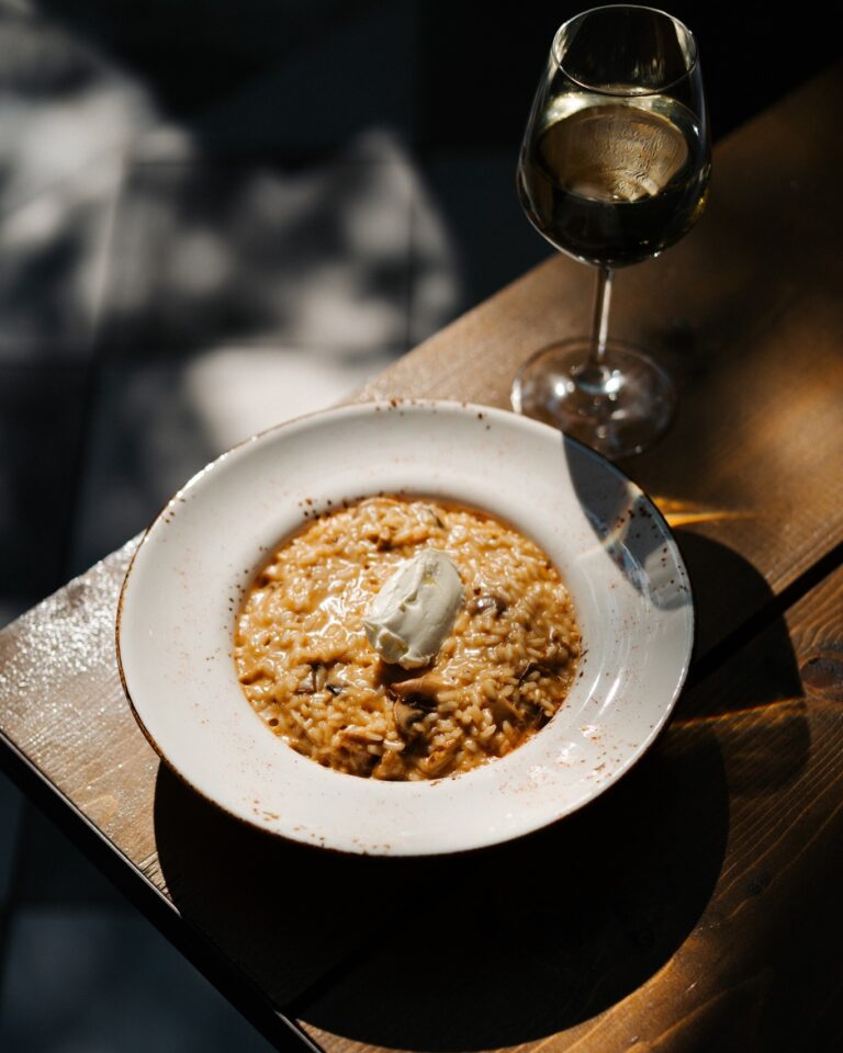 438165021 980829793980692 4870316899876857768 n 768x960