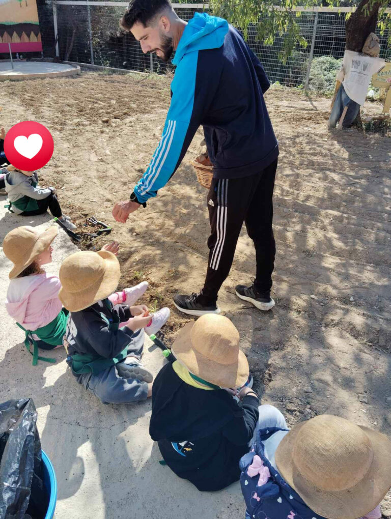 463021289 1155018269391385 4848320166415461175 n 768x1020