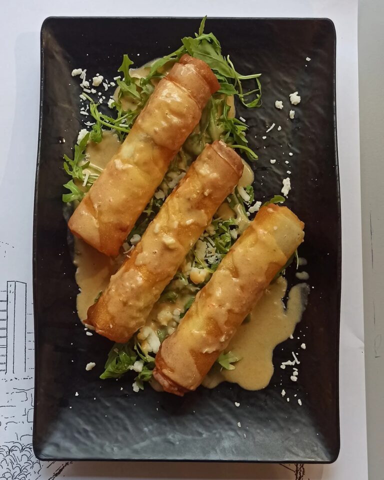 422642176 891539616313557 1092896353635265931 n 768x960