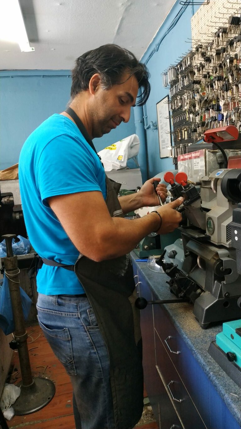 456451283 1541684376474996 8581982189191717681 n 768x1365