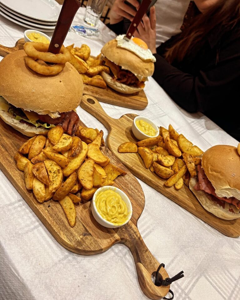 429910955 895589345708221 8584788556395099782 n 768x960