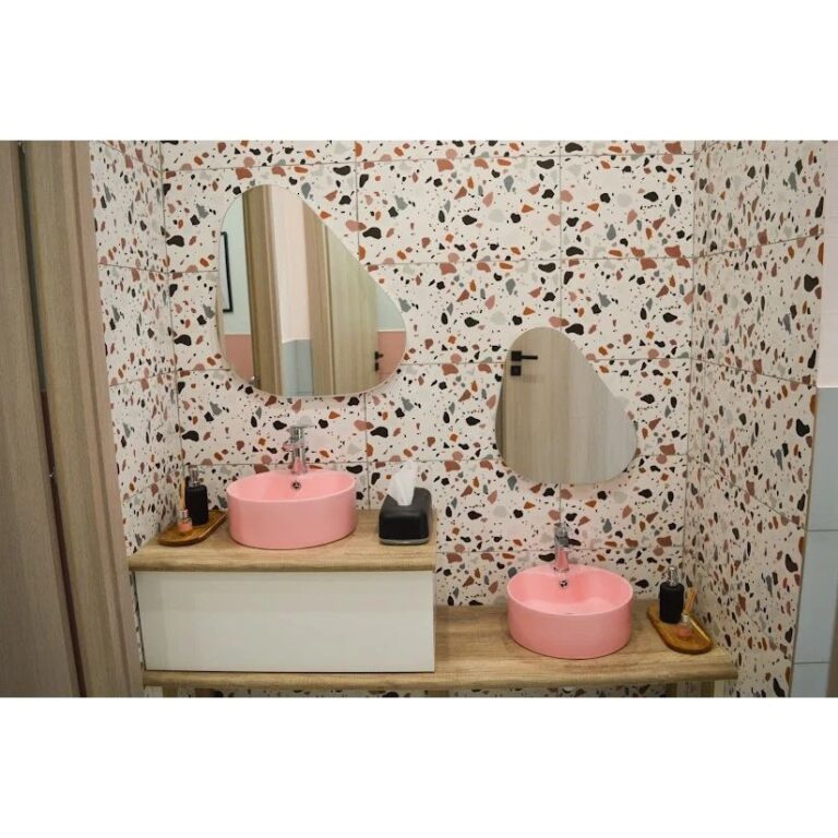 375175312 864324755297295 7482829690557458641 n 768x768