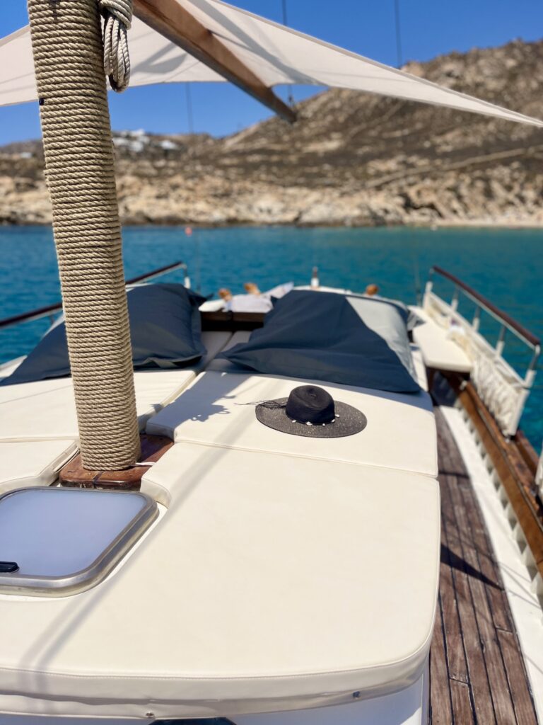 SEATING AREA5 768x1024