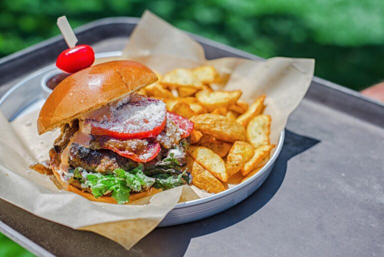 484341166 2855250414647052 1774800575729178889 n 768x514